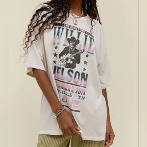 Daydreamer Willie Nelson One Size Tshirt